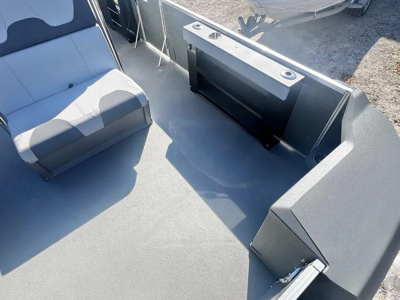 Slide: The Image of Avalon Geofish 25' GLX - Triple Toon - IN STOCK 2025 - 10