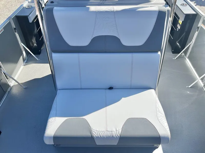 Slide: The Image of Avalon Geofish 25' GLX - Triple Toon - IN STOCK 2025 - 11