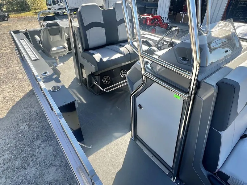 Slide: The Image of Avalon Geofish 25' GLX - Triple Toon - IN STOCK 2025 - 14