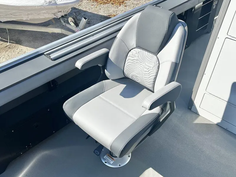 Slide: The Image of Avalon Geofish 25' GLX - Triple Toon - IN STOCK 2025 - 22