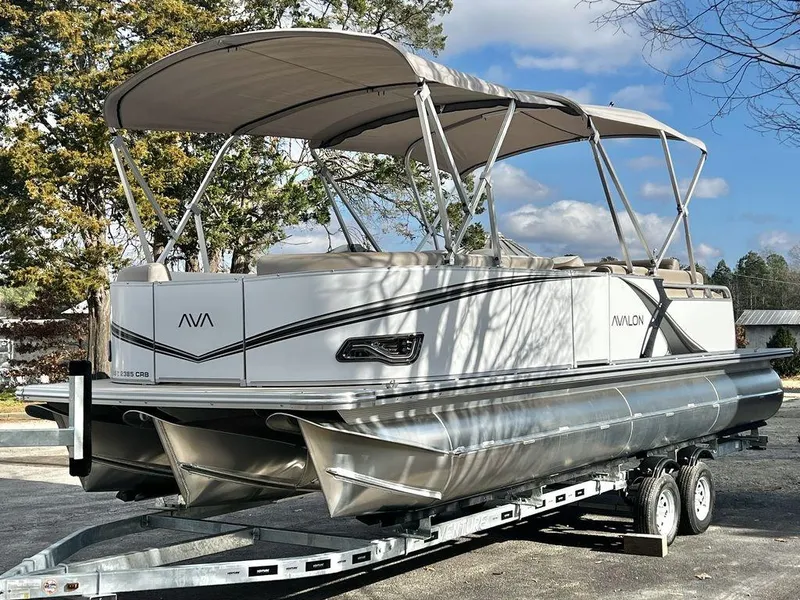 The Image of Avalon LSZ 23' Cruise Rear Bench TT - Triple Toon - IN STOCK 2025 - 1