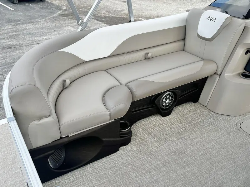 Slide: The Image of Avalon LSZ 23' Cruise Rear Bench TT - Triple Toon - IN STOCK 2025 - 10