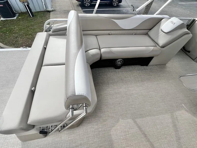 Slide: The Image of Avalon LSZ 23' Cruise Rear Bench TT - Triple Toon - IN STOCK 2025 - 19