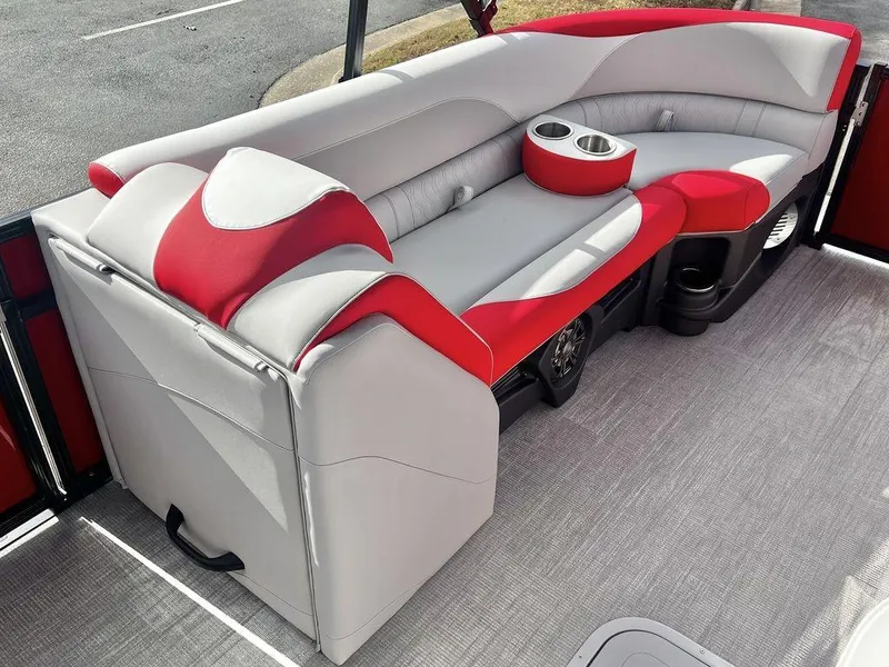 Slide: The Image of Avalon LSZ 25' Quad Lounge Shift - Triple Toon - IN STOCK 2025 - 32