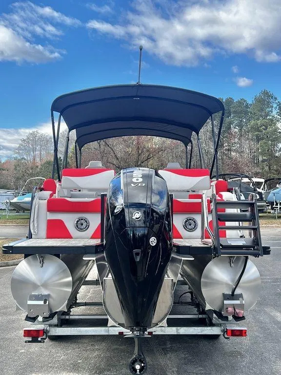 Slide: The Image of Avalon LSZ 25' Quad Lounge Shift - Triple Toon - IN STOCK 2025 - 4