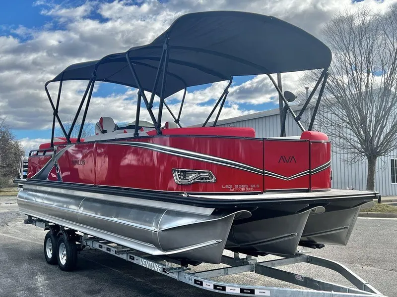 Slide: The Image of Avalon LSZ 25' Quad Lounge Shift - Triple Toon - IN STOCK 2025 - 7