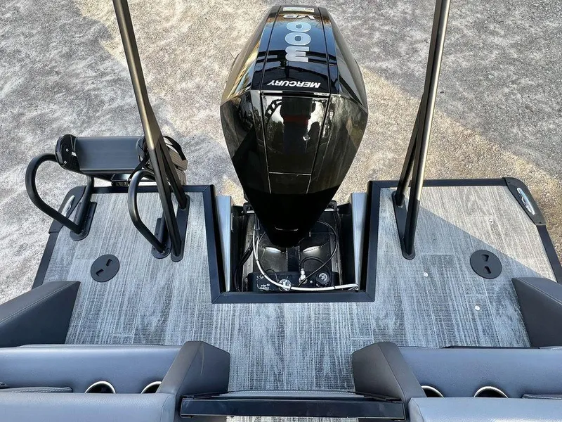 Slide: The Image of Viaggio Diamante 24' UW A-T (Quad Lounge Windshield) - Triple Toon - IN STOCK! 2025 - 17