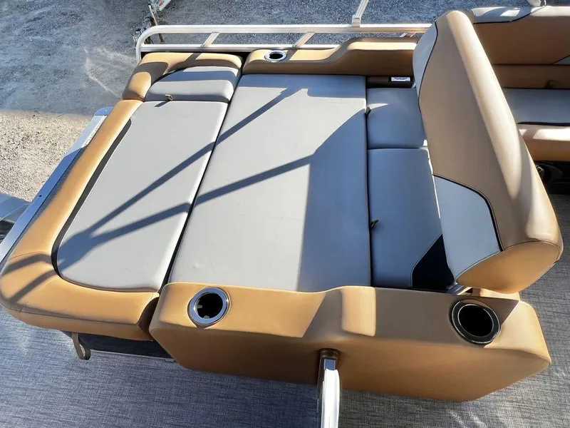 Slide: The Image of Avalon Venture 85 23' Versatile Rear Bench - Triple Toon - IN STOCK 2025 - 20