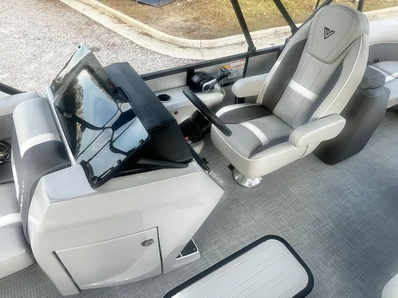 Slide: The Image of Viaggio Lago X 22' U (Quad Lounge) Triple-Toon - IN STOCK 2025 - 13