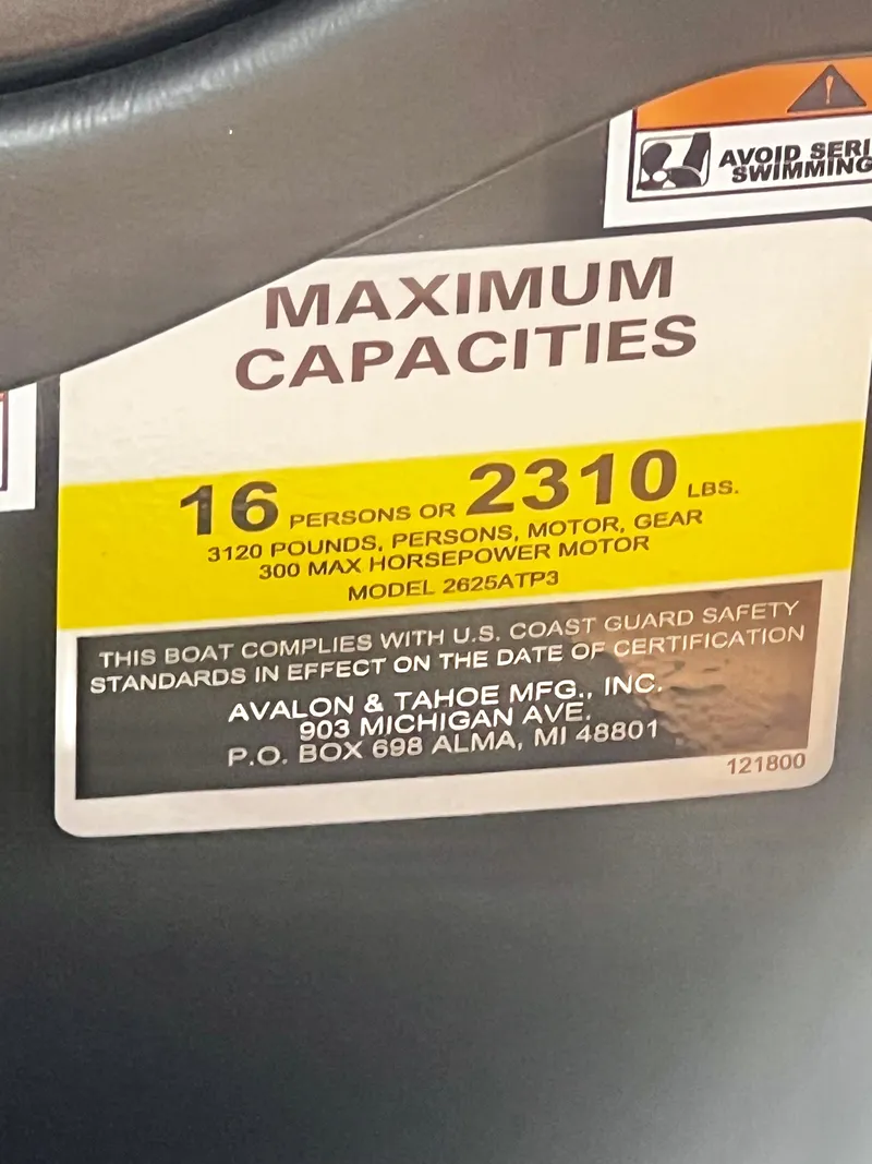 Slide: The Image of Avalon Catalina 25' Entertainer Triple Toon - IN STOCK! Pictures Soon! 2025 - 24