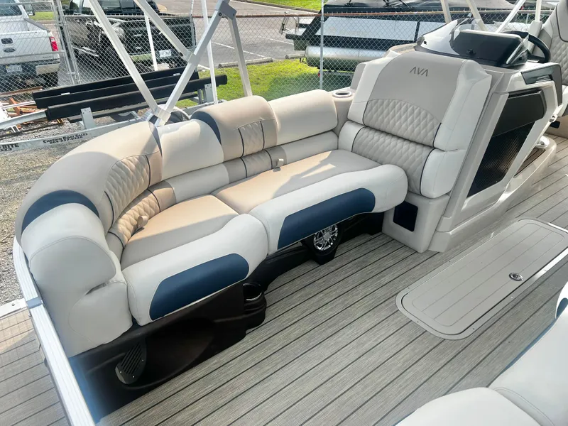 Slide: The Image of Avalon Catalina 25' Entertainer Triple Toon - IN STOCK! Pictures Soon! 2025 - 7