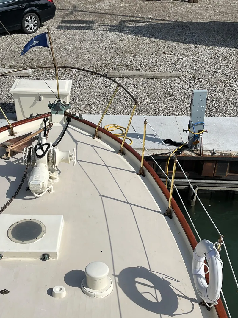 Slide: The Image of Custom Bald Mountain Boat Works 1970 - 67