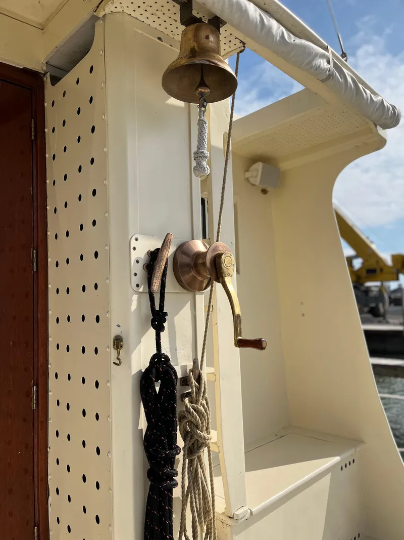 Slide: The Image of Custom Bald Mountain Boat Works 1970 - 68