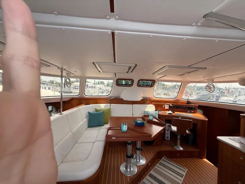 Slide: The Image of Antares 44GS 2021 - 109