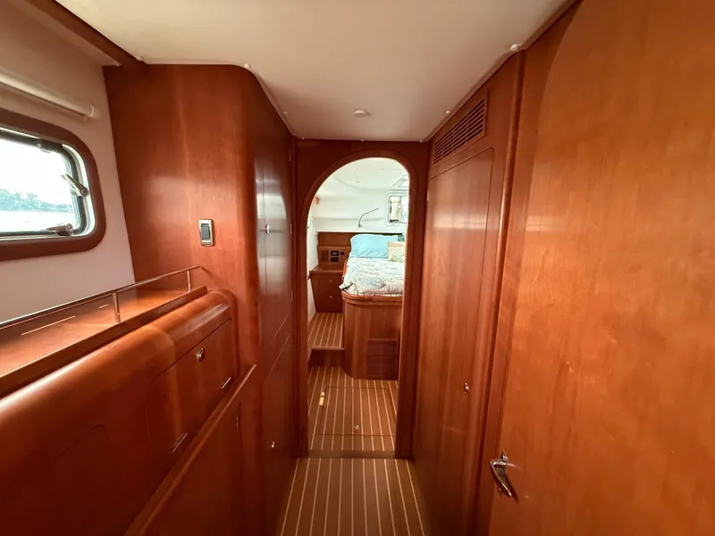 Slide: The Image of Antares 44GS 2021 - 68