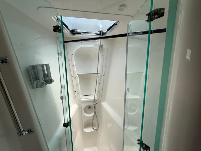 Slide: The Image of Antares 44GS 2021 - 73