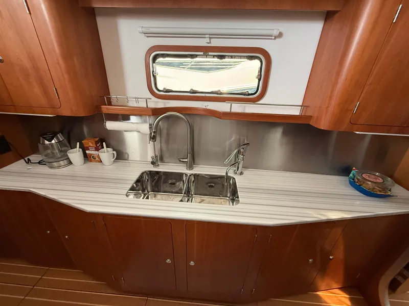 Slide: The Image of Antares 44GS 2021 - 81