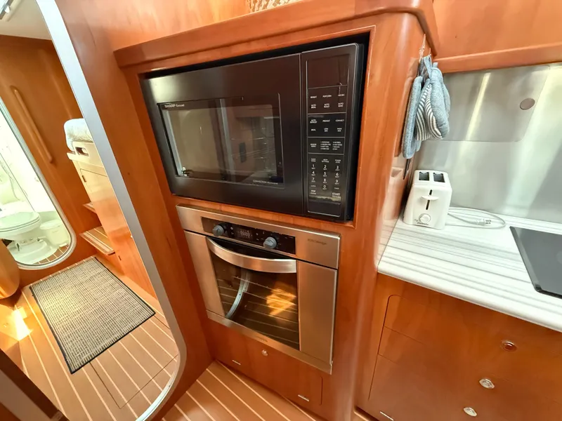 Slide: The Image of Antares 44GS 2021 - 82