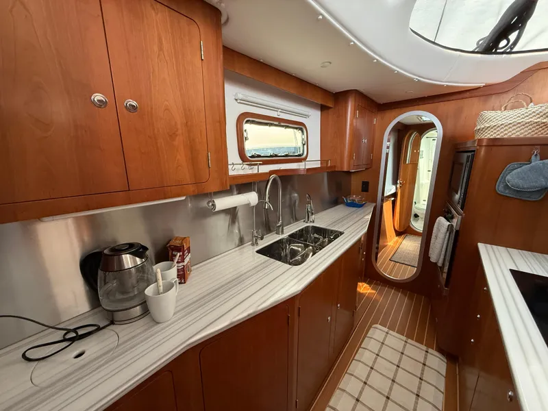 Slide: The Image of Antares 44GS 2021 - 85