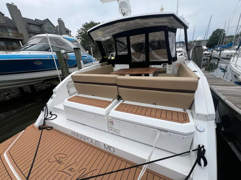 Slide: The Image of Cruisers 39 Express Coupe 2017 - 14