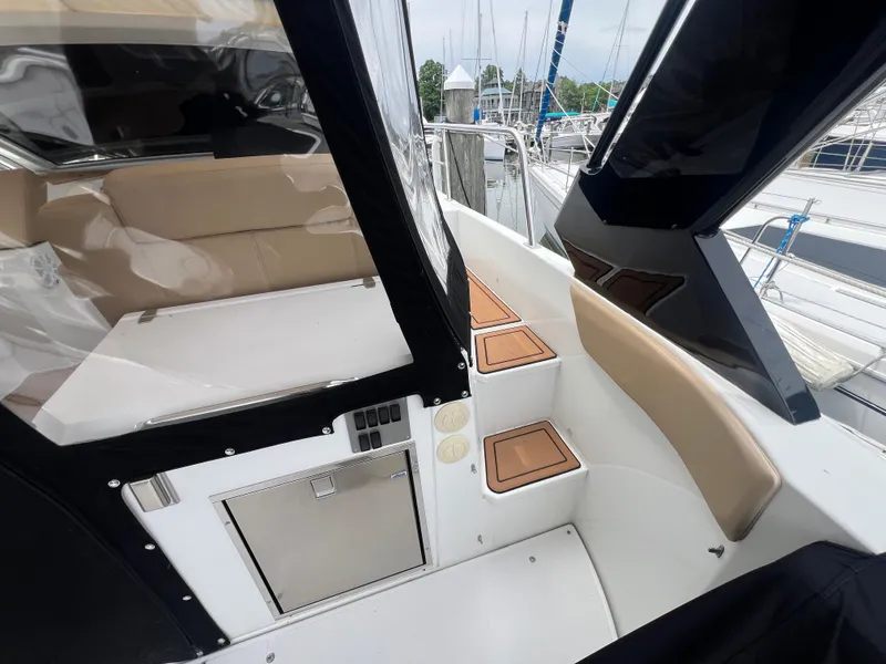 Slide: The Image of Cruisers 39 Express Coupe 2017 - 18