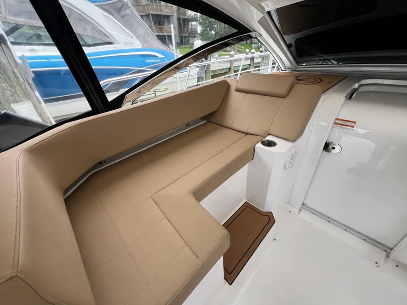 Slide: The Image of Cruisers 39 Express Coupe 2017 - 47