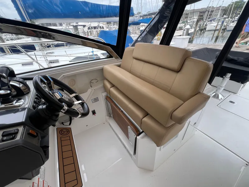 Slide: The Image of Cruisers 39 Express Coupe 2017 - 50