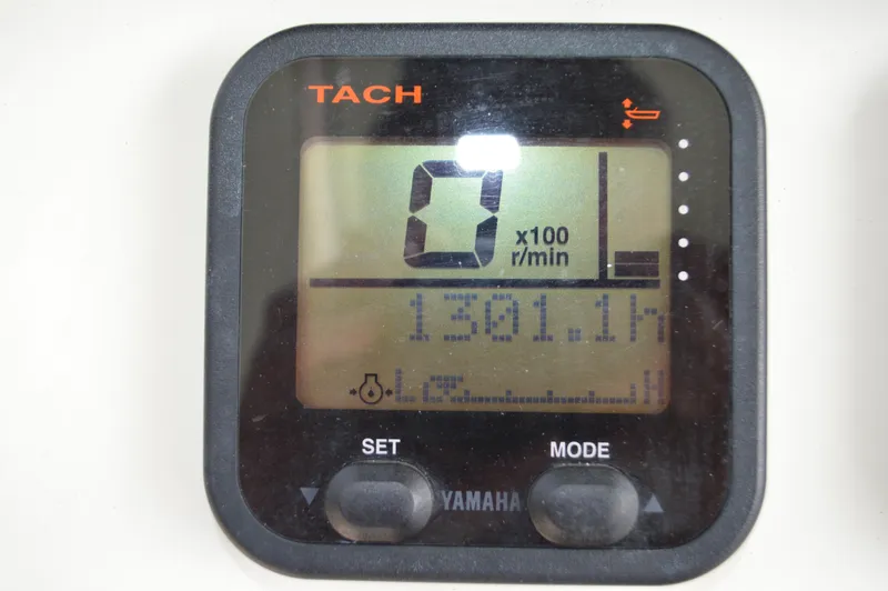 Slide: The Image of Yamaha tachometer displaying 1301.1 hours on Edgewater 228CC, 2007 model. - 45