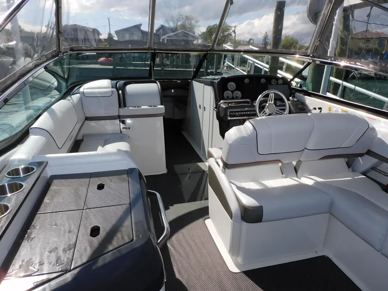Slide: The Image of Formula Bowrider 310 2018 - 25