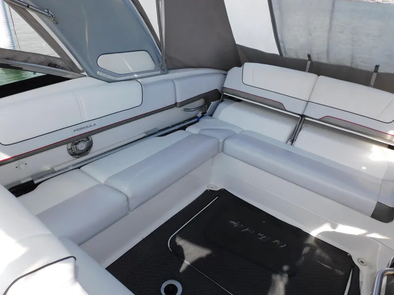Slide: The Image of Formula Bowrider 310 2018 - 30