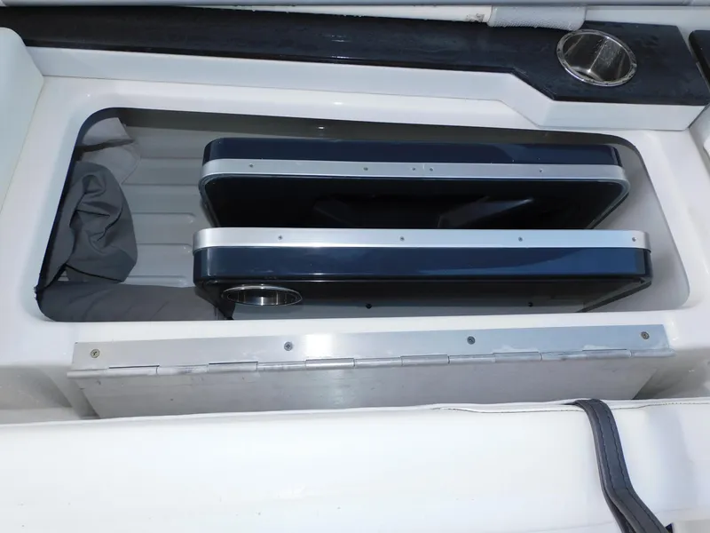 Slide: The Image of Formula Bowrider 310 2018 - 41