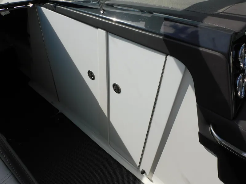 Slide: The Image of Formula Bowrider 310 2018 - 66