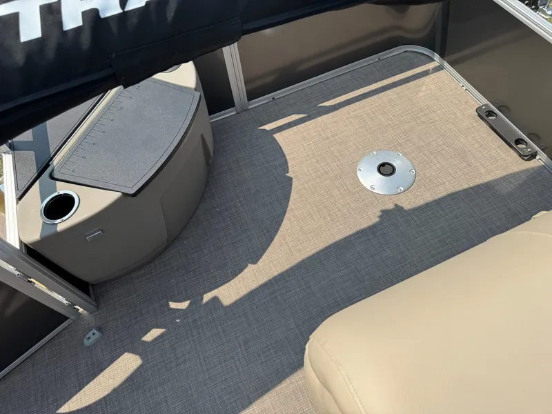 Slide: The Image of 2023 Sun Tracker Fishin' Barge 20 DLX deck with seating and cup holder. - 15