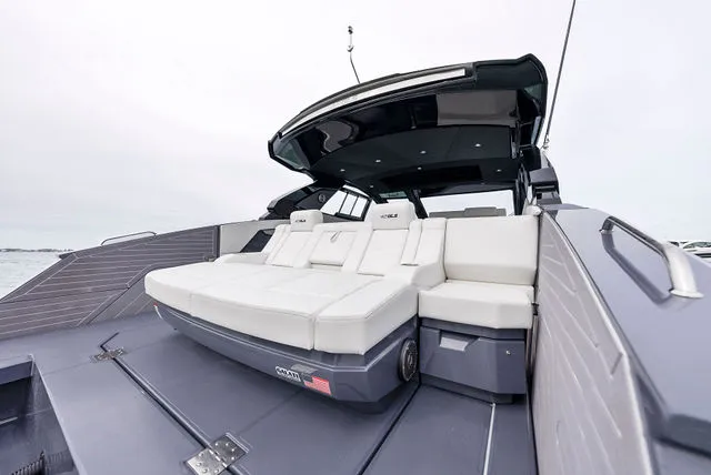Slide: The Image of Cruisers 42 GLS OB 2023 - 30
