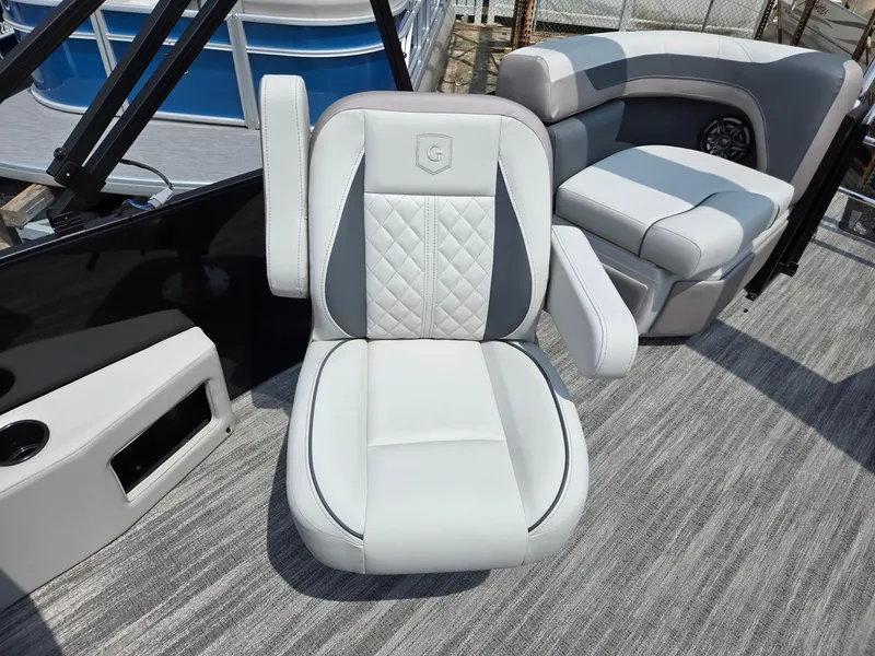 Slide: The Image of Luxury seating on 2026 Godfrey Sweetwater 2286 QS pontoon boat. - 21