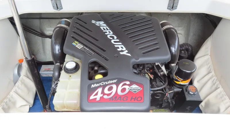 Slide: The Image of MerCruiser 496 MAG HO engine in 2002 Nordic 28 Heat boat. - 6