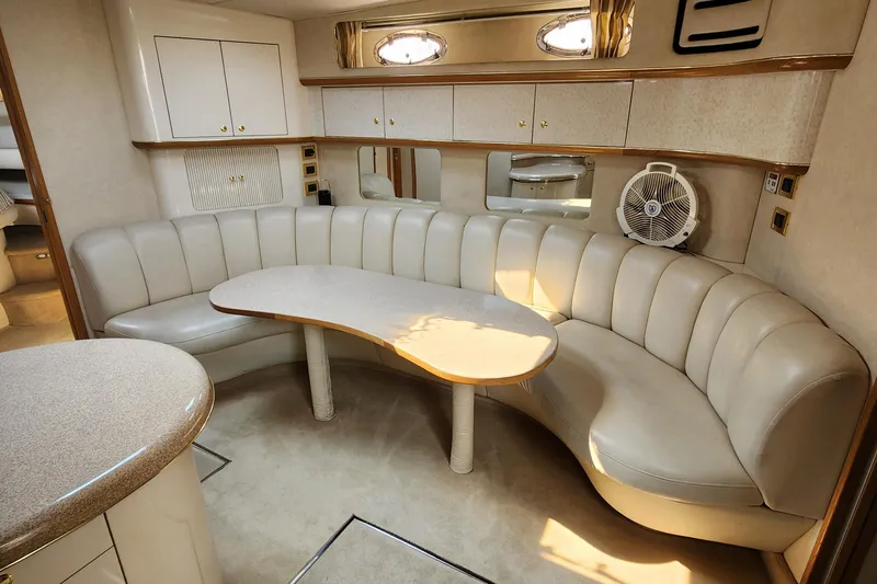 Slide: The Image of Sea Ray 450 Sundancer 1997 - 75