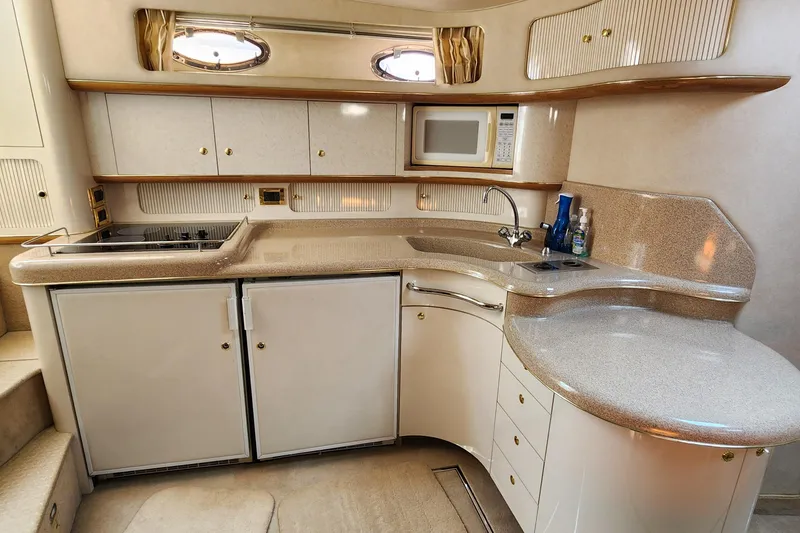 Slide: The Image of Sea Ray 450 Sundancer 1997 - 76