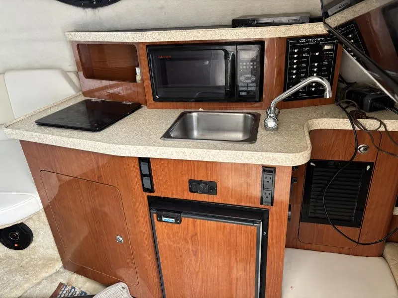 Slide: The Image of Regal 2465 Commadore 2005 - 17