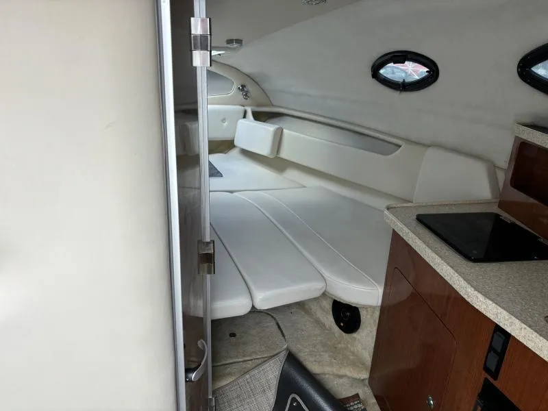 Slide: The Image of Regal 2465 Commadore 2005 - 18