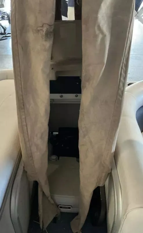 Slide: The Image of Premier RE 250 2T 2006 - 15