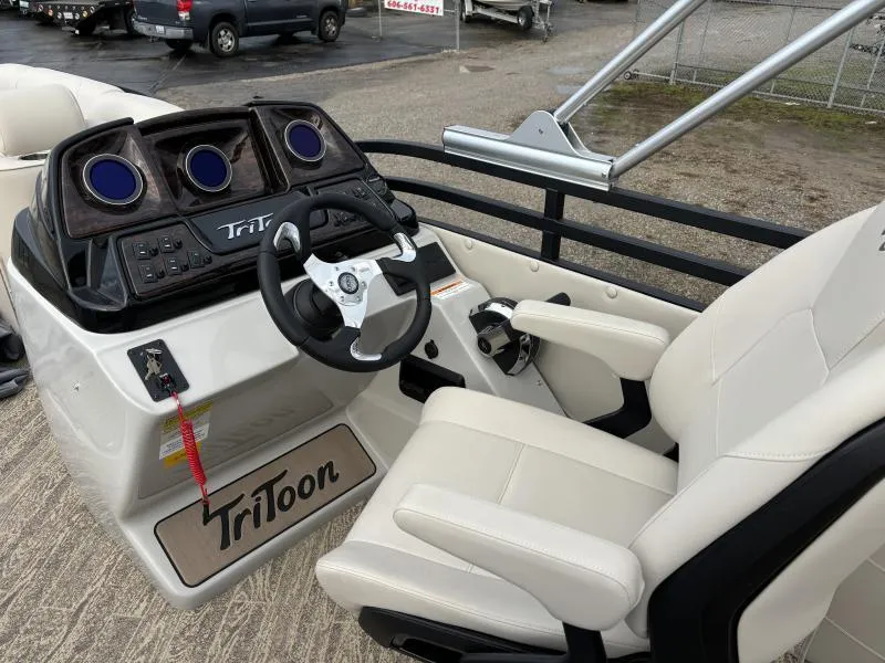 Slide: The Image of JC Neptoon 23 TT Sport 2025 - 23