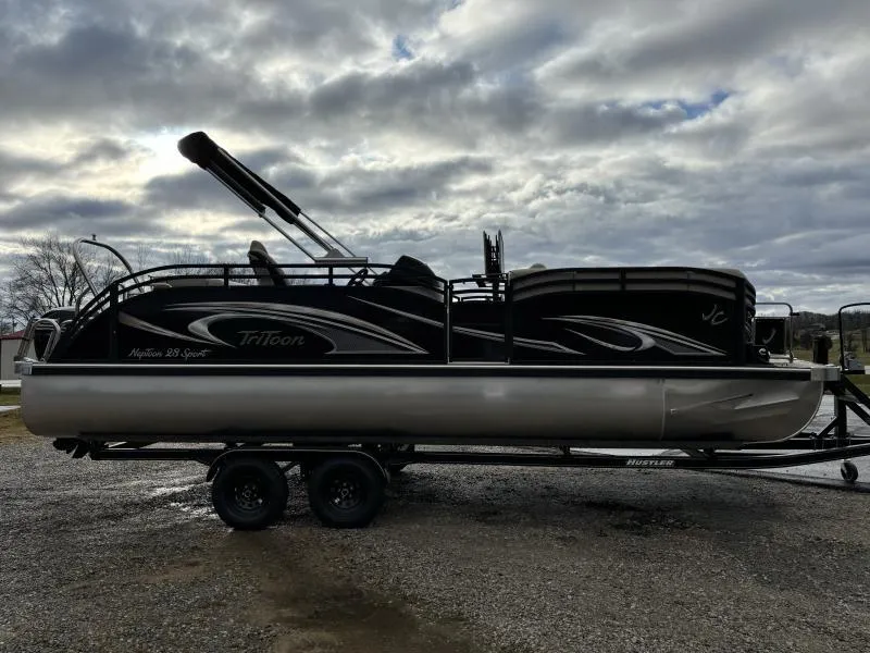 Slide: The Image of JC Neptoon 23 TT Sport 2025 - 4