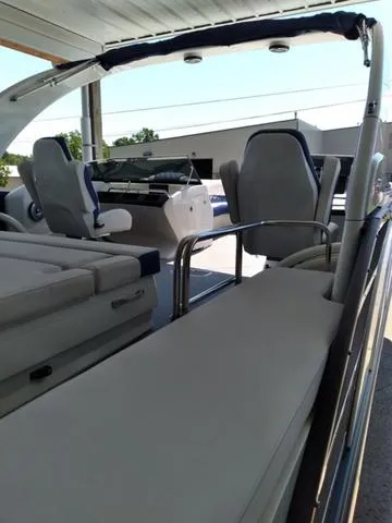 Slide: The Image of Bennington 27 QXSBWA X2 2024 - 3