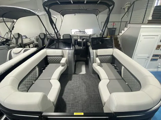 Slide: The Image of Godfrey Aqua Patio 235 ULW 2025 - 11