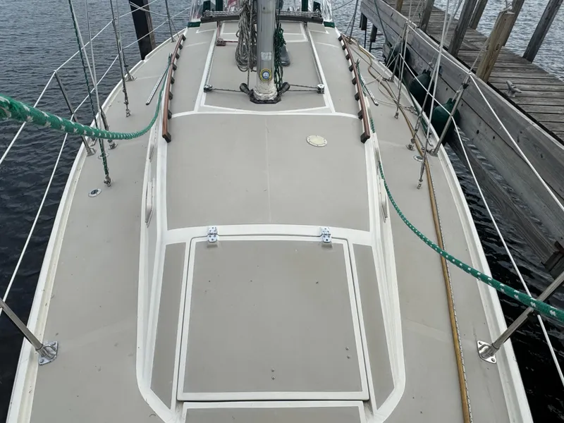 Slide: The Image of 1984 O'Day 34 Sloop sailboat deck view at dock. - 29