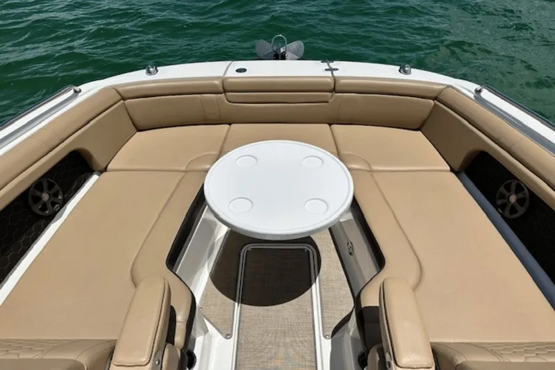 Slide: The Image of Sea Ray SDX 290 Outboard 2019 - 14