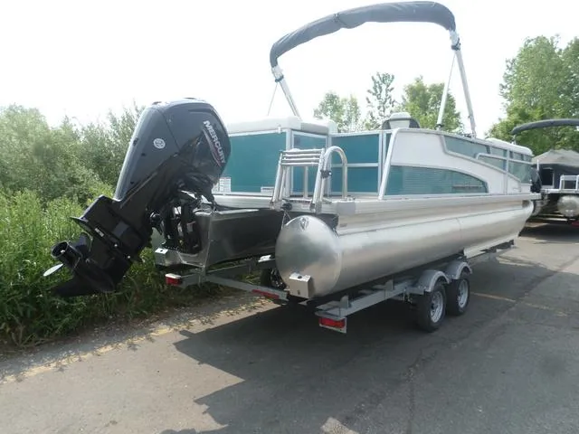 Slide: The Image of Princecraft Vectra 23 L 2025 - 3