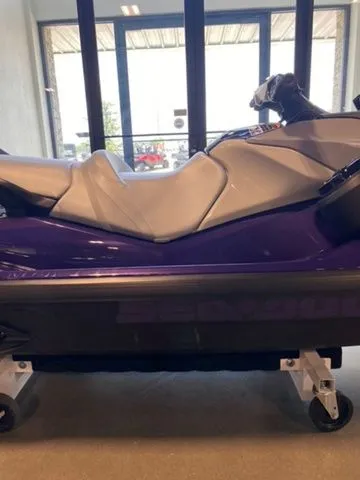 Slide: The Image of Sea-Doo GTI 2025 - 10