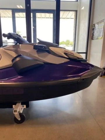 Slide: The Image of Sea-Doo GTI 2025 - 11